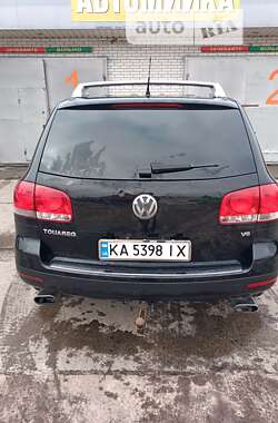 Внедорожник / Кроссовер Volkswagen Touareg 2005 в Киеве