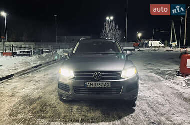 Внедорожник / Кроссовер Volkswagen Touareg 2011 в Радомышле