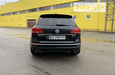 Внедорожник / Кроссовер Volkswagen Touareg 2012 в Кропивницком