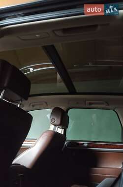 Внедорожник / Кроссовер Volkswagen Touareg 2012 в 