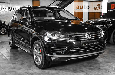 Позашляховик / Кросовер Volkswagen Touareg 2016 в Одесі