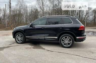 Внедорожник / Кроссовер Volkswagen Touareg 2015 в Житомире