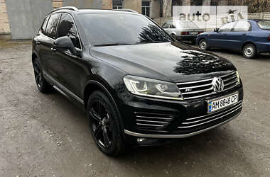 Внедорожник / Кроссовер Volkswagen Touareg 2016 в Житомире