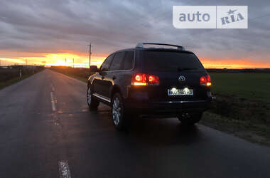 Внедорожник / Кроссовер Volkswagen Touareg 2005 в Виноградове