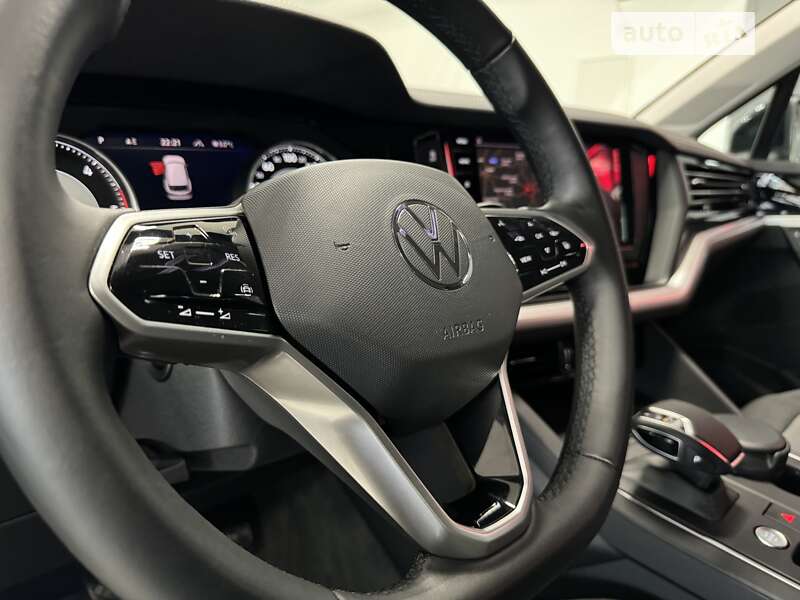 Внедорожник / Кроссовер Volkswagen Touareg 2020 в Тернополе