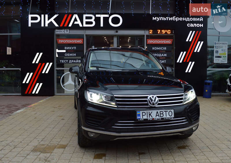 Внедорожник / Кроссовер Volkswagen Touareg 2017 в 