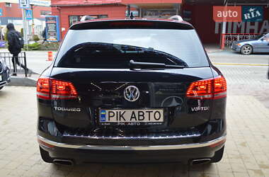 Внедорожник / Кроссовер Volkswagen Touareg 2017 в 