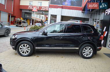 Внедорожник / Кроссовер Volkswagen Touareg 2017 в 