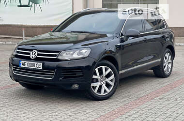 Позашляховик / Кросовер Volkswagen Touareg 2013 в Дніпрі