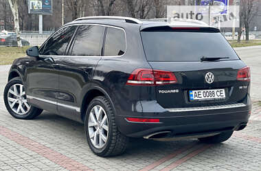 Позашляховик / Кросовер Volkswagen Touareg 2013 в Дніпрі