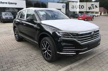 Позашляховик / Кросовер Volkswagen Touareg 2020 в Львові