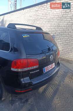 Внедорожник / Кроссовер Volkswagen Touareg 2005 в Харькове