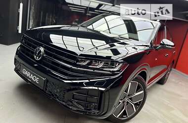 Внедорожник / Кроссовер Volkswagen Touareg 2024 в Киеве