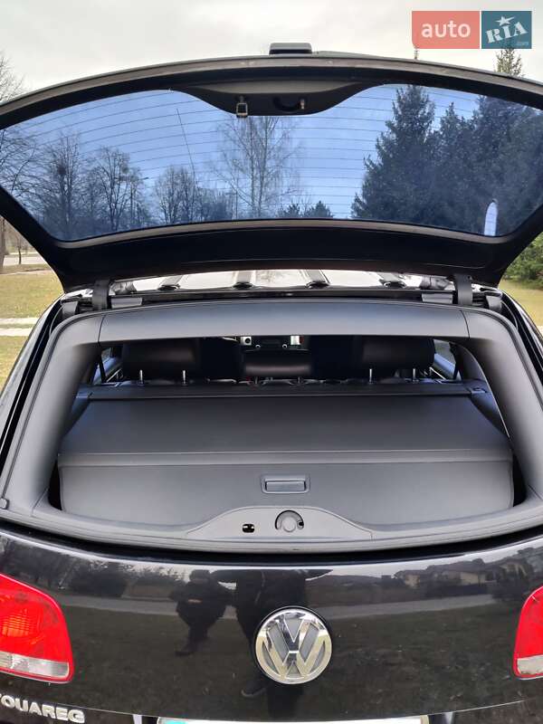 Внедорожник / Кроссовер Volkswagen Touareg 2004 в Луцке