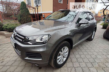 Позашляховик / Кросовер Volkswagen Touareg 2012 в Хмельницькому