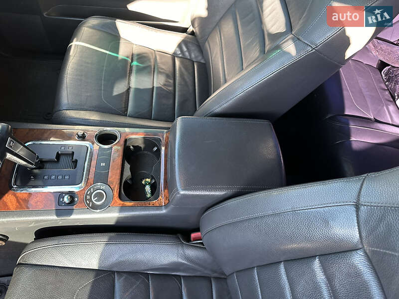 Внедорожник / Кроссовер Volkswagen Touareg 2007 в Ивано-Франковске