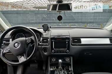 Внедорожник / Кроссовер Volkswagen Touareg 2013 в Броварах