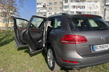 Внедорожник / Кроссовер Volkswagen Touareg 2010 в Золочеве