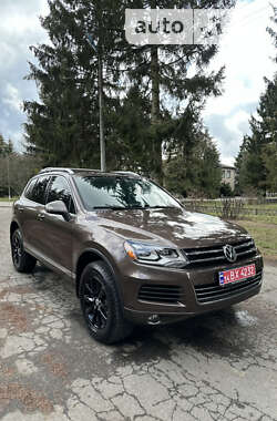 Позашляховик / Кросовер Volkswagen Touareg 2013 в Умані