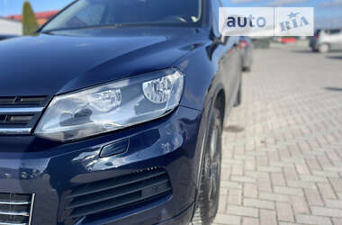 Внедорожник / Кроссовер Volkswagen Touareg 2012 в Городке