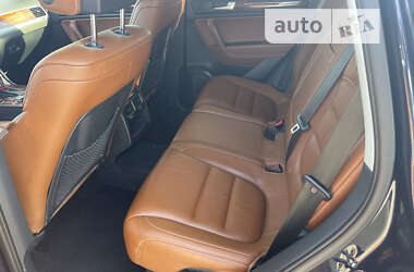 Внедорожник / Кроссовер Volkswagen Touareg 2012 в Городке