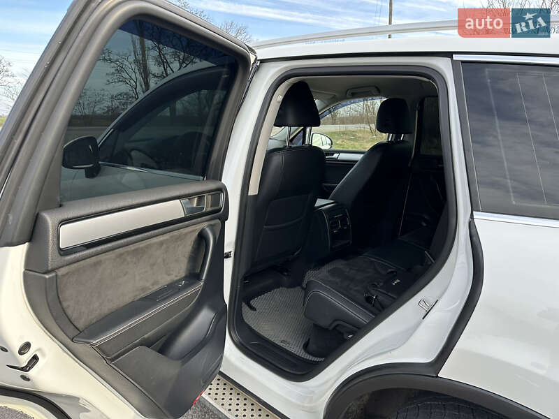 Позашляховик / Кросовер Volkswagen Touareg 2013 в Новому Бузі фото 10 Позашляховик / Кросовер Volkswagen Touareg 2013 в Новому Бузі