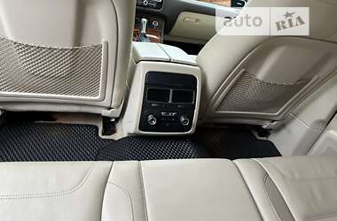 Внедорожник / Кроссовер Volkswagen Touareg 2010 в Черновцах