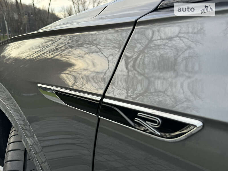 Внедорожник / Кроссовер Volkswagen Touareg 2023 в Киеве