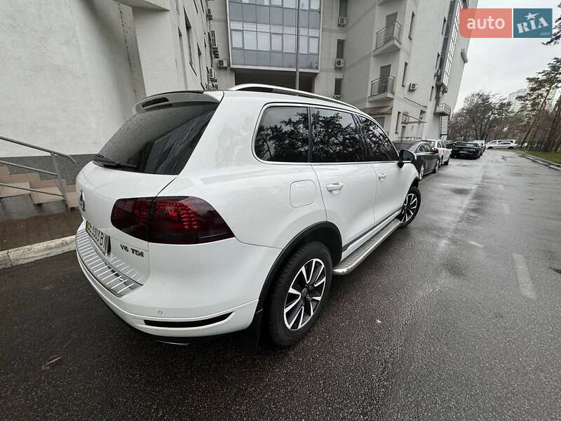 Позашляховик / Кросовер Volkswagen Touareg 2013 в Києві фото 18 Позашляховик / Кросовер Volkswagen Touareg 2013 в Києві