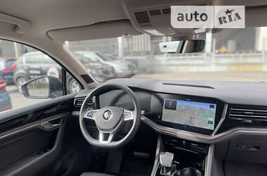 Внедорожник / Кроссовер Volkswagen Touareg 2019 в Вышгороде