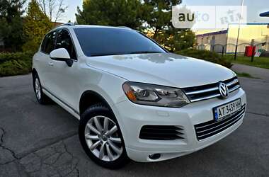 Позашляховик / Кросовер Volkswagen Touareg 2014 в Полтаві