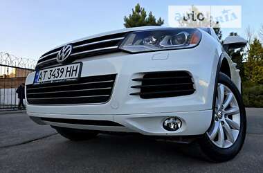 Внедорожник / Кроссовер Volkswagen Touareg 2014 в Полтаве