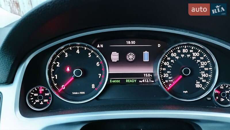 Позашляховик / Кросовер Volkswagen Touareg 2010 в Львові