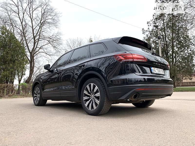 Внедорожник / Кроссовер Volkswagen Touareg 2020 в Кривом Роге