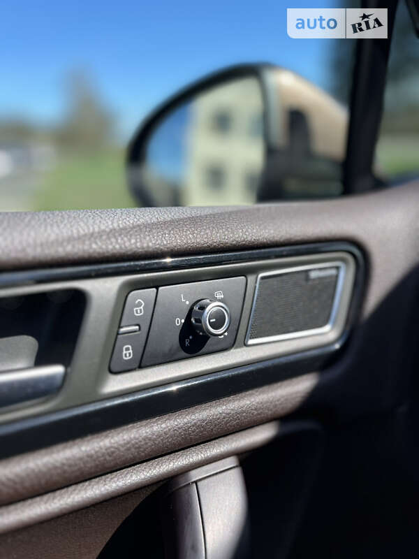 Внедорожник / Кроссовер Volkswagen Touareg 2011 в Луцке фото 29 Внедорожник / Кроссовер Volkswagen Touareg 2011 в Луцке