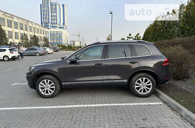 Внедорожник / Кроссовер Volkswagen Touareg 2011 в Ивано-Франковске