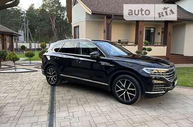 Позашляховик / Кросовер Volkswagen Touareg 2020 в Львові