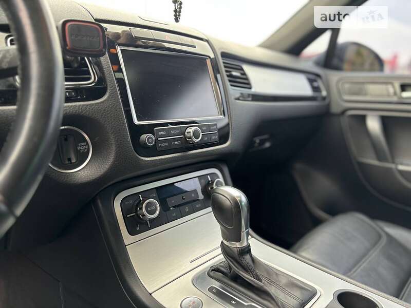 Внедорожник / Кроссовер Volkswagen Touareg 2014 в Львове фото 24 Внедорожник / Кроссовер Volkswagen Touareg 2014 в Львове