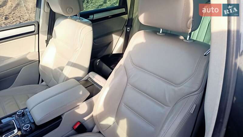 Позашляховик / Кросовер Volkswagen Touareg 2014 в Кропивницькому фото 4 Позашляховик / Кросовер Volkswagen Touareg 2014 в Кропивницькому