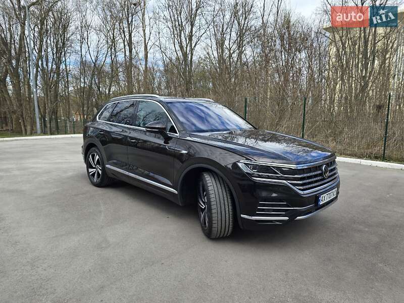 Внедорожник / Кроссовер Volkswagen Touareg 2021 в Харькове