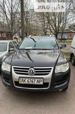 Внедорожник / Кроссовер Volkswagen Touareg 2007 в Чернигове