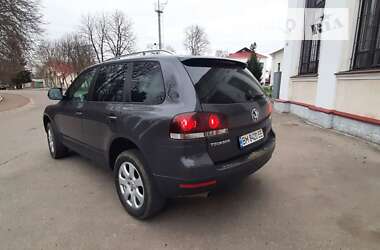 Позашляховик / Кросовер Volkswagen Touareg 2009 в Ромнах