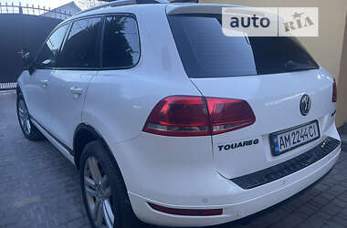 Внедорожник / Кроссовер Volkswagen Touareg 2011 в Хорошеве