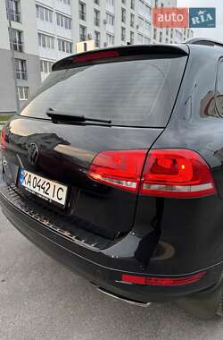 Внедорожник / Кроссовер Volkswagen Touareg 2013 в Виннице