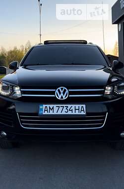 Внедорожник / Кроссовер Volkswagen Touareg 2013 в Бердичеве