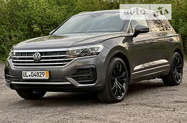 Внедорожник / Кроссовер Volkswagen Touareg 2021 в Гнивани