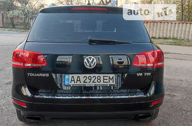 Позашляховик / Кросовер Volkswagen Touareg 2012 в Харкові