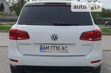 Внедорожник / Кроссовер Volkswagen Touareg 2013 в Звягеле