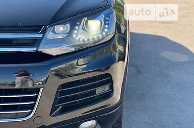 Внедорожник / Кроссовер Volkswagen Touareg 2012 в Запорожье