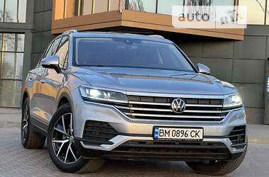 Позашляховик / Кросовер Volkswagen Touareg 2020 в Києві